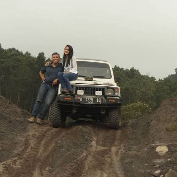 Meet your Posher, Angkasa - Picture 1 of 1